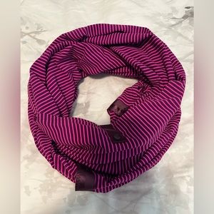 Lululemon Vinyasa Scarf Luon Light - Hyper Stripe Rasberry